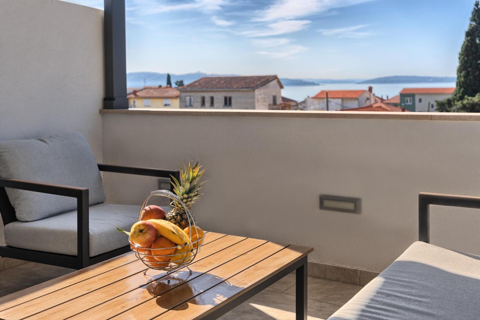 3Rd Floor Apartman Kaštela Esterno foto